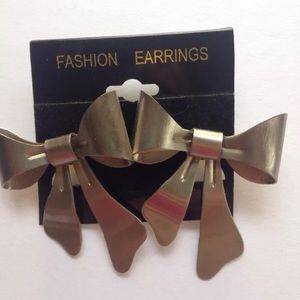 Vintage Earrings Bow gray